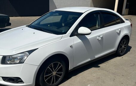 Chevrolet Cruze II, 2010 год, 750 000 рублей, 5 фотография