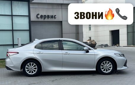 Toyota Camry, 2019 год, 3 280 000 рублей, 3 фотография