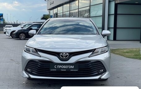 Toyota Camry, 2019 год, 3 280 000 рублей, 2 фотография