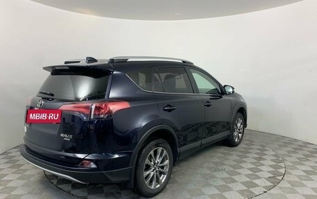 Toyota RAV4, 2018 год, 3 069 000 рублей, 5 фотография