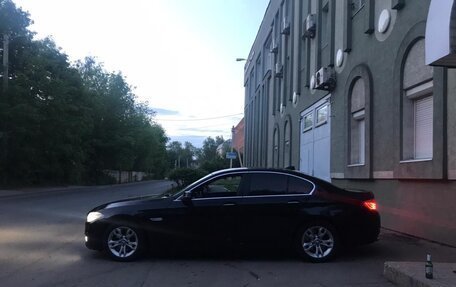 BMW 5 серия, 2013 год, 1 830 000 рублей, 2 фотография