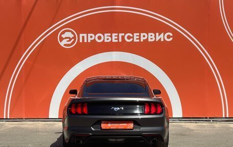 Ford Mustang VI рестайлинг, 2018 год, 2 950 000 рублей, 6 фотография