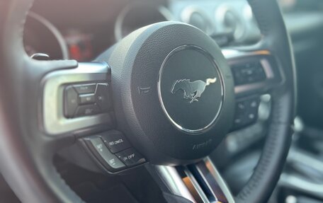 Ford Mustang VI рестайлинг, 2018 год, 2 950 000 рублей, 29 фотография