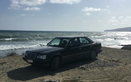 Mercedes-Benz E-Класс, 1993 год, 575 000 рублей, 3 фотография