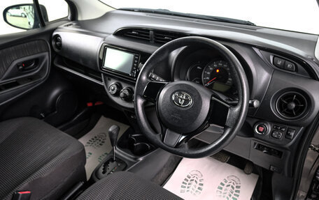 Toyota Vitz, 2018 год, 1 159 000 рублей, 9 фотография