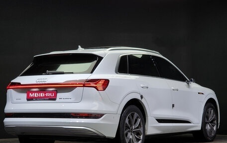 Audi e-tron I, 2021 год, 5 500 000 рублей, 1 фотография