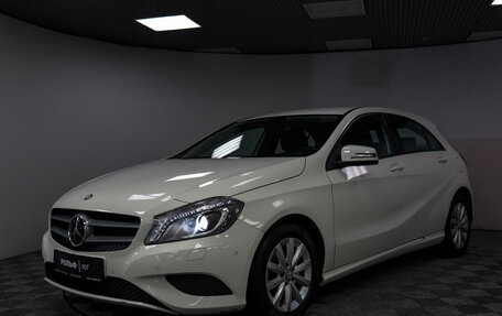 Mercedes-Benz A-Класс, 2013 год, 1 367 000 рублей, 17 фотография