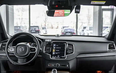 Volvo XC90 II рестайлинг, 2021 год, 5 440 040 рублей, 8 фотография