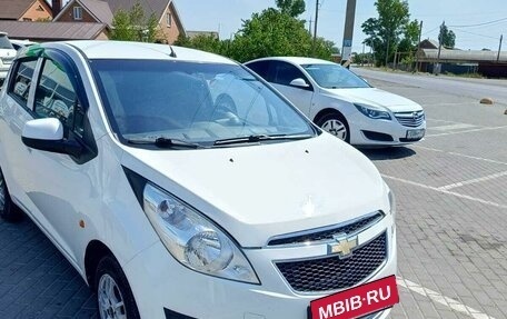 Chevrolet Spark III, 2011 год, 650 000 рублей, 4 фотография