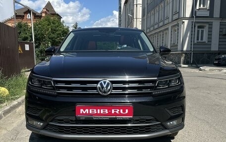 Volkswagen Tiguan II, 2018 год, 3 300 000 рублей, 1 фотография