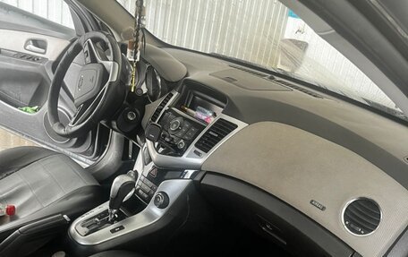 Chevrolet Cruze II, 2011 год, 762 000 рублей, 4 фотография