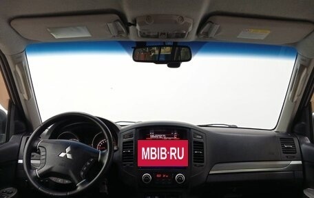 Mitsubishi Pajero IV, 2011 год, 2 335 000 рублей, 10 фотография