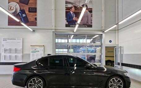 BMW 5 серия, 2017 год, 3 500 000 рублей, 4 фотография