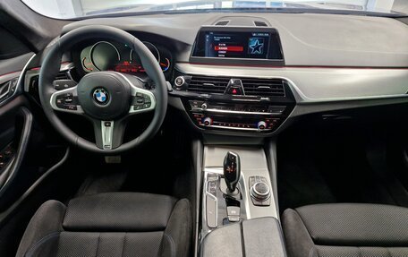 BMW 5 серия, 2017 год, 3 500 000 рублей, 11 фотография