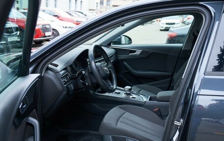 Audi A4, 2017 год, 2 449 999 рублей, 8 фотография