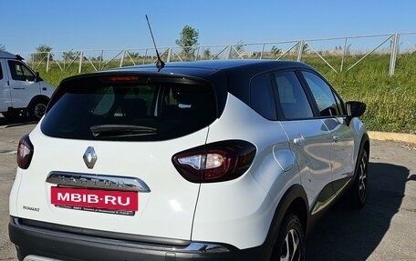 Renault Kaptur I рестайлинг, 2018 год, 1 850 000 рублей, 8 фотография