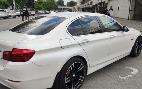 BMW 5 серия, 2014 год, 2 600 000 рублей, 4 фотография