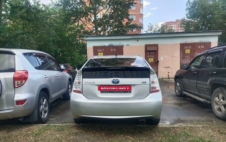 Toyota Prius, 2011 год, 1 250 000 рублей, 5 фотография