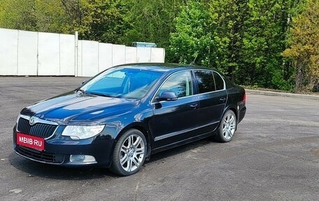 Skoda Superb III рестайлинг, 2008 год, 930 000 рублей, 1 фотография