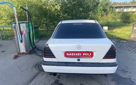 Mercedes-Benz C-Класс, 1996 год, 360 000 рублей, 4 фотография