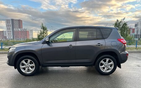 Toyota RAV4, 2011 год, 1 995 000 рублей, 3 фотография