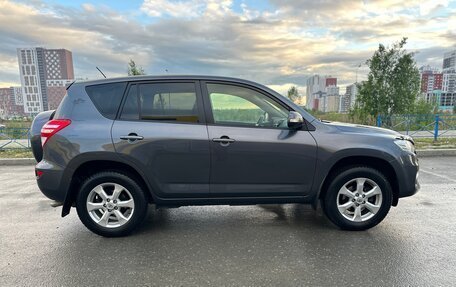 Toyota RAV4, 2011 год, 1 995 000 рублей, 7 фотография