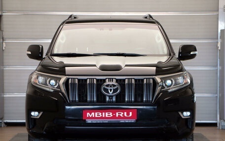 Toyota Land Cruiser Prado 150 рестайлинг 2, 2017 год, 4 897 000 рублей, 2 фотография