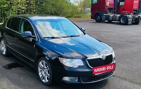 Skoda Superb III рестайлинг, 2008 год, 930 000 рублей, 2 фотография