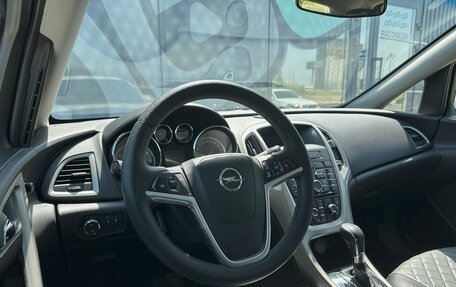 Opel Astra J, 2011 год, 790 000 рублей, 2 фотография