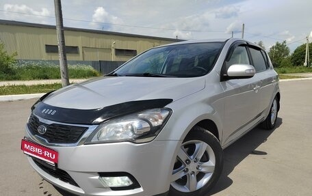 KIA cee'd I рестайлинг, 2010 год, 975 000 рублей, 1 фотография