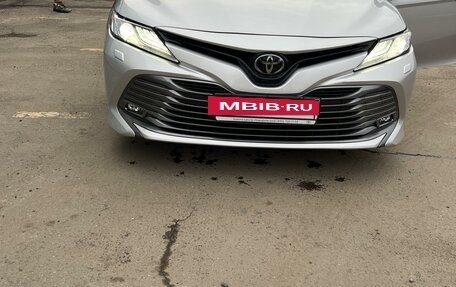 Toyota Camry, 2018 год, 3 150 000 рублей, 3 фотография