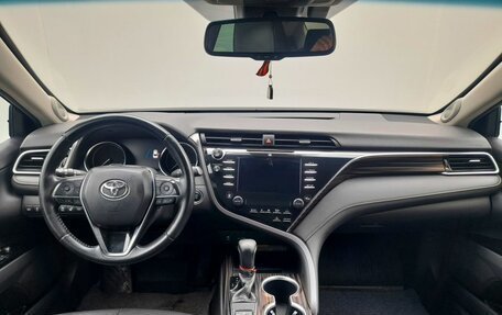 Toyota Camry, 2019 год, 2 550 000 рублей, 15 фотография