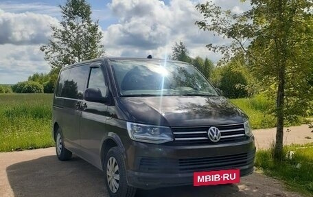 Volkswagen Caravelle T6 рестайлинг, 2018 год, 3 900 000 рублей, 4 фотография