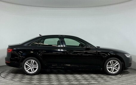 Audi A4, 2018 год, 2 497 000 рублей, 4 фотография