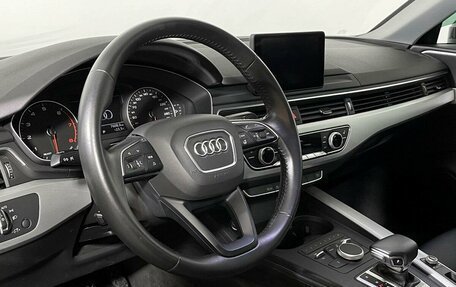 Audi A4, 2018 год, 2 497 000 рублей, 13 фотография