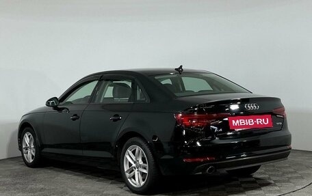 Audi A4, 2018 год, 2 497 000 рублей, 7 фотография