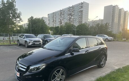 Mercedes-Benz B-Класс, 2017 год, 1 860 000 рублей, 8 фотография