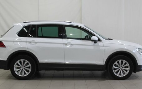 Volkswagen Tiguan II, 2017 год, 2 295 000 рублей, 4 фотография