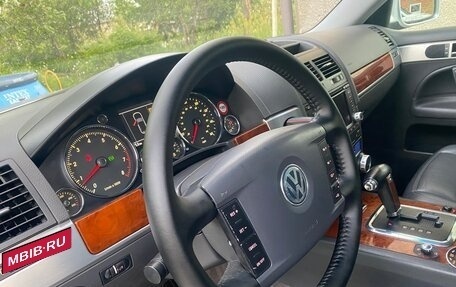 Volkswagen Touareg III, 2004 год, 895 000 рублей, 33 фотография