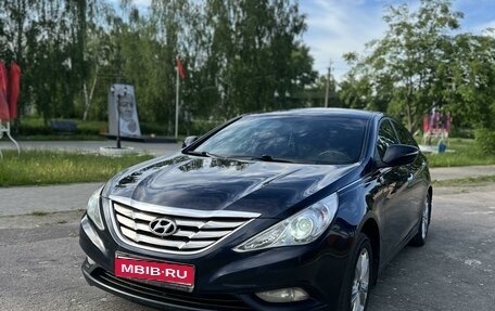 Hyundai Sonata VI, 2010 год, 1 150 000 рублей, 1 фотография