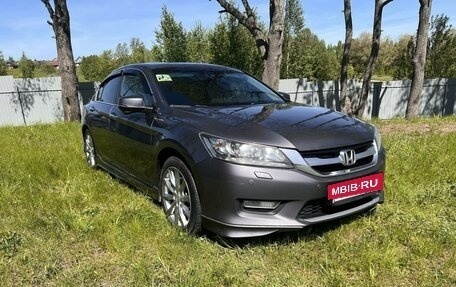 Honda Accord IX рестайлинг, 2013 год, 1 550 000 рублей, 3 фотография