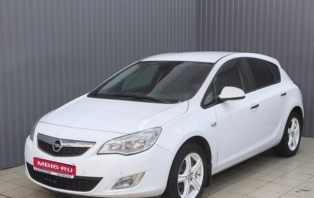 Opel Astra J, 2010 год, 750 000 рублей, 1 фотография