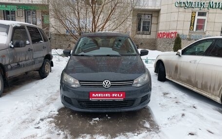 Volkswagen Polo VI (EU Market), 2011 год, 590 000 рублей, 2 фотография