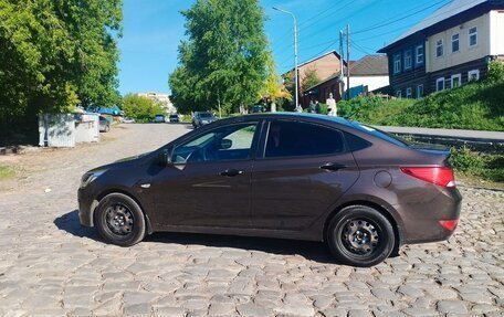 Hyundai Solaris II рестайлинг, 2015 год, 830 000 рублей, 3 фотография