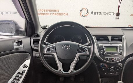Hyundai Solaris II рестайлинг, 2012 год, 850 000 рублей, 14 фотография