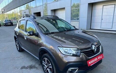 Renault Sandero II рестайлинг, 2021 год, 1 545 000 рублей, 2 фотография