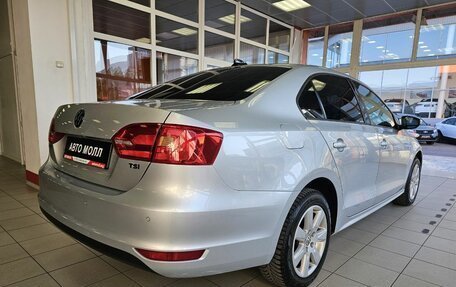 Volkswagen Jetta VI, 2011 год, 1 280 000 рублей, 8 фотография