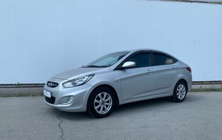 Hyundai Solaris II рестайлинг, 2012 год, 790 000 рублей, 4 фотография