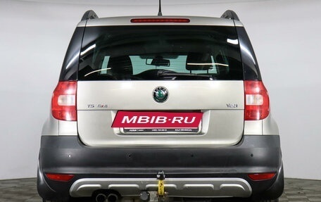 Skoda Yeti I рестайлинг, 2012 год, 1 099 000 рублей, 6 фотография