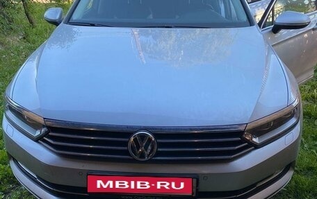 Volkswagen Passat B8 рестайлинг, 2018 год, 2 050 000 рублей, 1 фотография